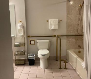 Bartlesville Hotel | Hotel Phillips