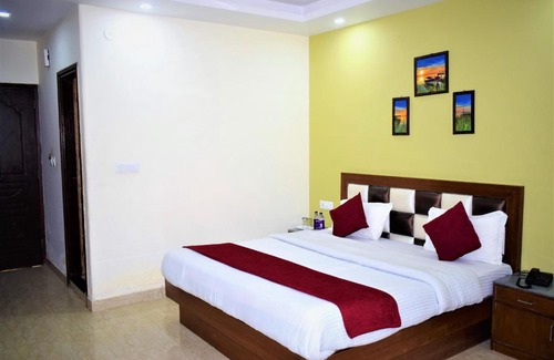 The Mall Road Resort | Hotel Phoenix