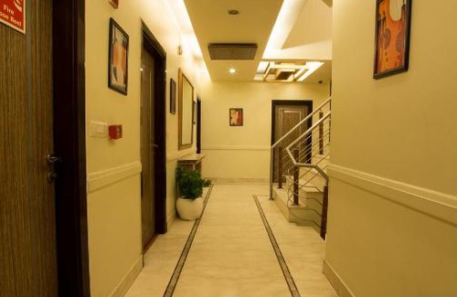 Pashim Vihar Hotel | Hotel Picasso Paschim Vihar Delhi - Couple Friendly Local IDs Accepted