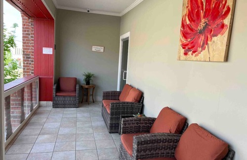 Laurel House | Hotel Pinehurst- Arabian Suite 104