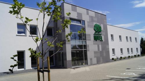 Ostrow Wielkopolski Hotel | Hotel Platan