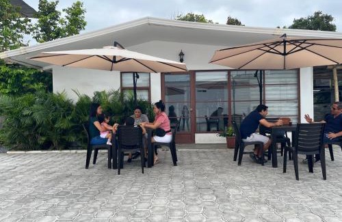 Pedernales House | HOTEL PLAYAS PERDERNALES ECUADOR
