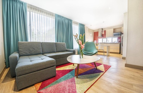 San Patricio Apartment | Hotel Plaza Suites