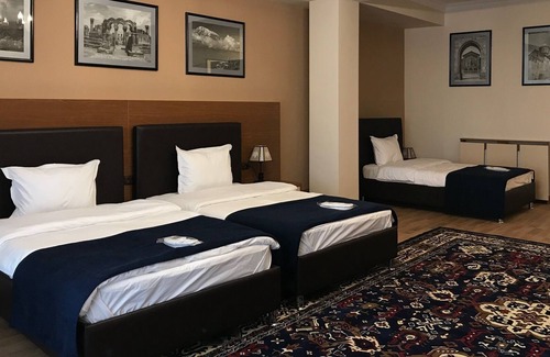 Gyumri Hotel | Hotel Plaza Viktoria