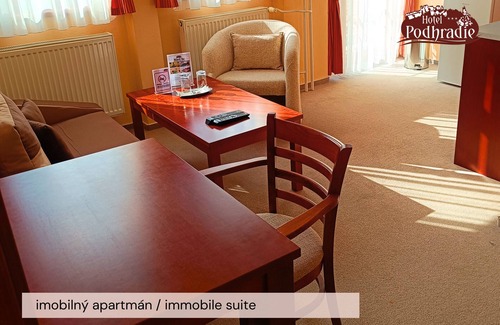 Povazska Bystrica Hotel | Hotel Podhradie