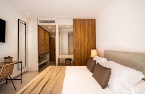 Zahara de los Atunes Hotel | Hotel Porfirio Picota - Adults Recommended