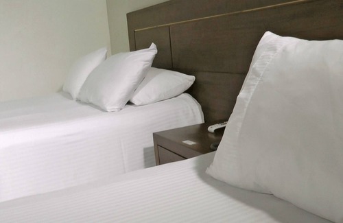 El Castillo Hotel | Hotel Portales Del Campestre