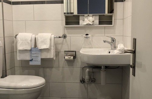 Unterseen Hotel | Hotel Post Hardermannli