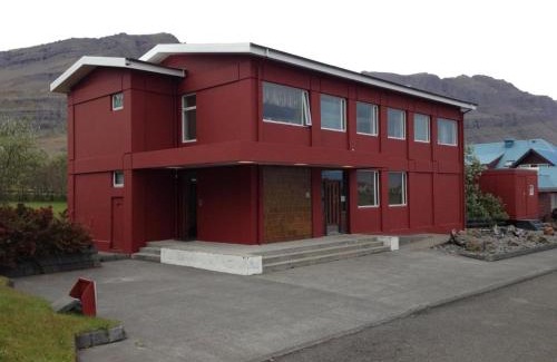 Breiddalsvik Hotel | Hotel Post