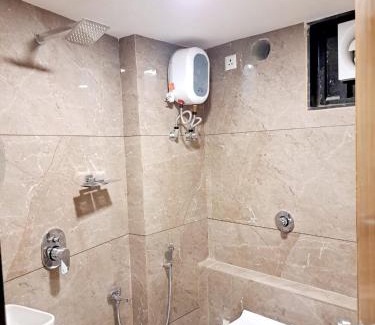 Vastrapur Hotel | Hotel Pratham Inn