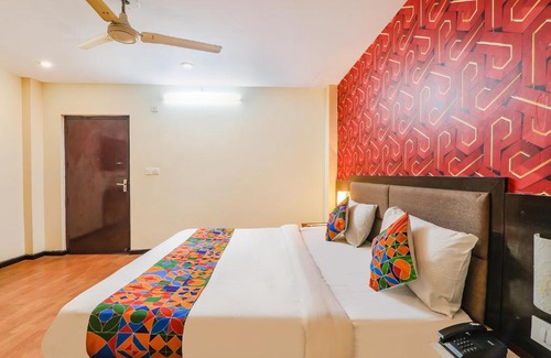 Hazratganj Hotel | Hotel Presidency Inn