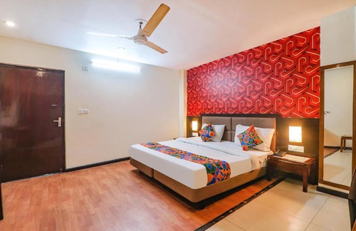 Hazratganj Hotel | Hotel Presidency Inn