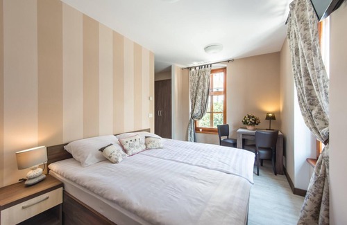 Dolenjske Toplice Hotel | Hotel Pri Mostu