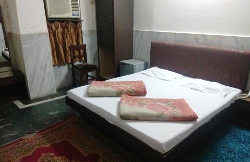 Paltan Bazaar Hotel | Hotel Prince