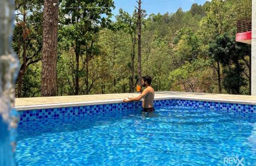 Lansdowne Hotel | Hotel Prince valley