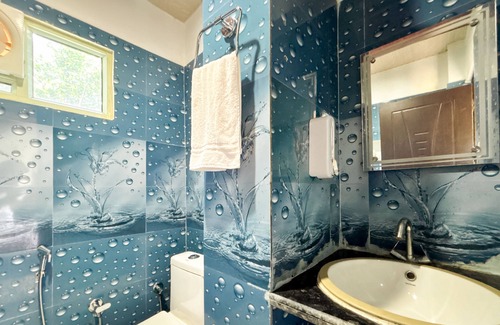 Lansdowne Hotel | Hotel Prince Valley