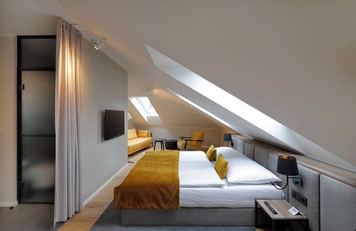 Zizkov Hotel | Hotel Prokop Square