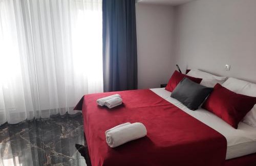 Sezana Hotel | Hotel Prunk