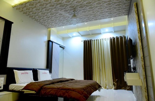 Satara Hotel | Hotel Pushpak