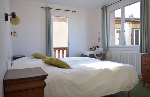 Saint-Julien-en-Champsaur Hotel | Hotel-restaurant Les Chenets