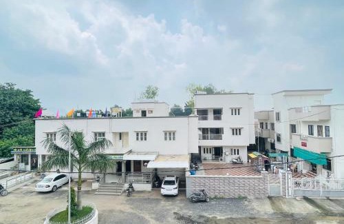 Halol Hotel | Hotel Rajdhani - Best Family Hotel in Pavagadh and in Halol GIDC