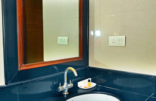 Sahibganj Hotel | Hotel Rajhans International
