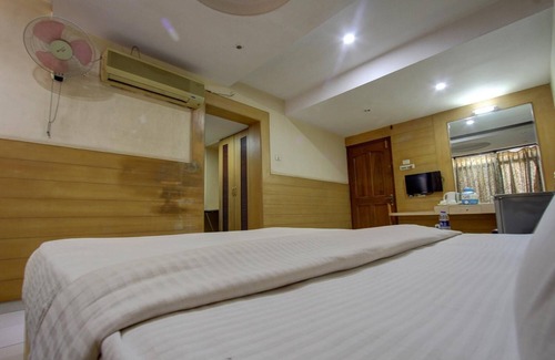 Badami Hotel | Hotel Rajsangam International