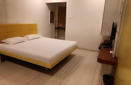 Koregaon Hotel | Hotel Ranmala Family and Garden Restaurant