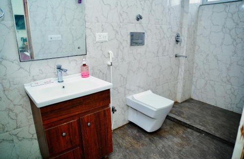 Noida Hotel | Hotel Red Brick By Admire Stay