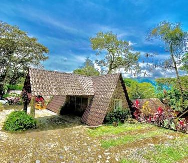 El Valle de Anton Hotel | Hotel Refugio Cariguana