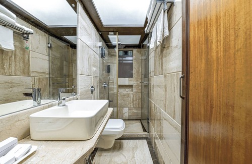 Khar Hotel | Hotel Regal Enclave