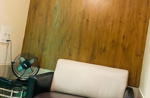 J B Nagar Hotel | Hotel Regal Inn