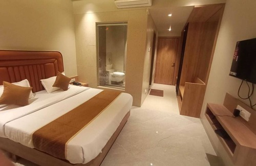 Vasai East Hotel | HOTEL REGENCY
