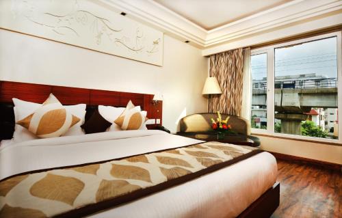 Patel Nagar Hotel | Hotel Regent Grand