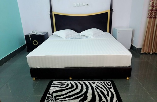 Littoral Department Hotel | Hotel Residence Jeanne d'Arc