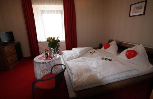 Bad Deutsch-Altenburg Hotel | Hotel Restaurant Stöckl
