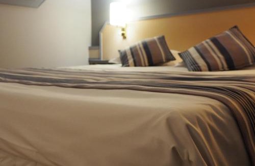 Saint-Amand-Montrond Hotel | Hotel Restaurant l'Amandois