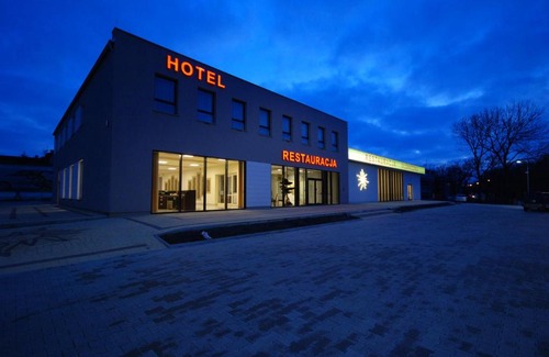 Jarocin Hotel | Hotel - Restauracja "SŁONECZNA"