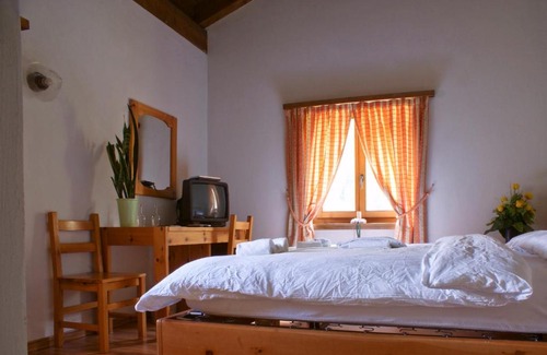 Medels im Rheinwald Hotel | Hotel Restaurant Walserhof