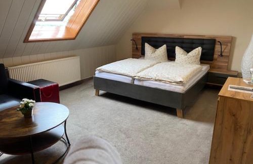 Neuhaus am Rennweg Hotel | Hotel Restaurant Oberland
