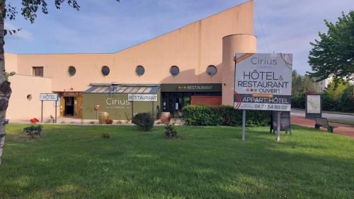 Montrond-les-Bains Hotel | HOTEL RESTAURANT CIRIUS