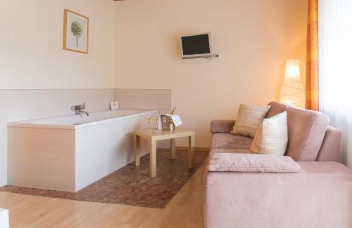 Dannenfels Hotel | Hotel - Restaurant Bastenhaus