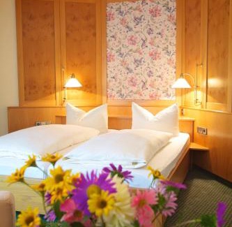 Illertissen Hotel | Hotel & Restaurant Dornweiler Hof