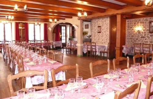 Sauvessanges Hotel | HOTEL RESTAURANT LE BEA'TITUDE