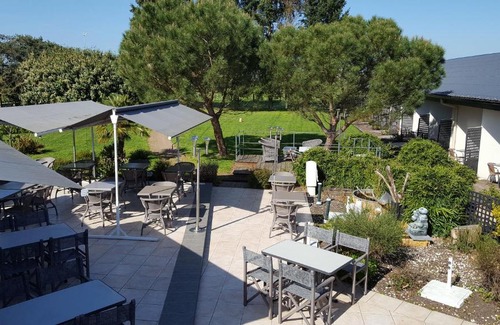 Saint-Victor Hotel | Hotel Restaurant Le Jardin Délice