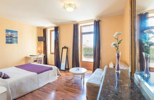 Nouilhan Hotel | Hotel Restaurant les 3B