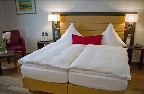 Luedenscheid Hotel | Hotel Restaurant Passmann