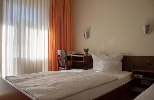 Euskirchen House | Hotel Restaurant Rothkopf