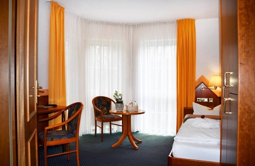 Launsbach Hotel | Hotel-Restaurant Schöne Aussicht