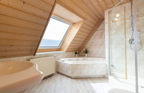 Harburg Hotel | Hotel-Restaurant STRAUSSEN